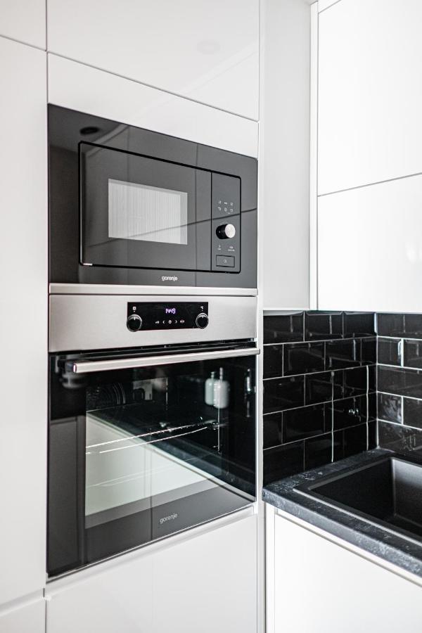 Apartment 24H With Free Garage And Ac Jagielly 5 弗罗茨瓦夫 外观 照片