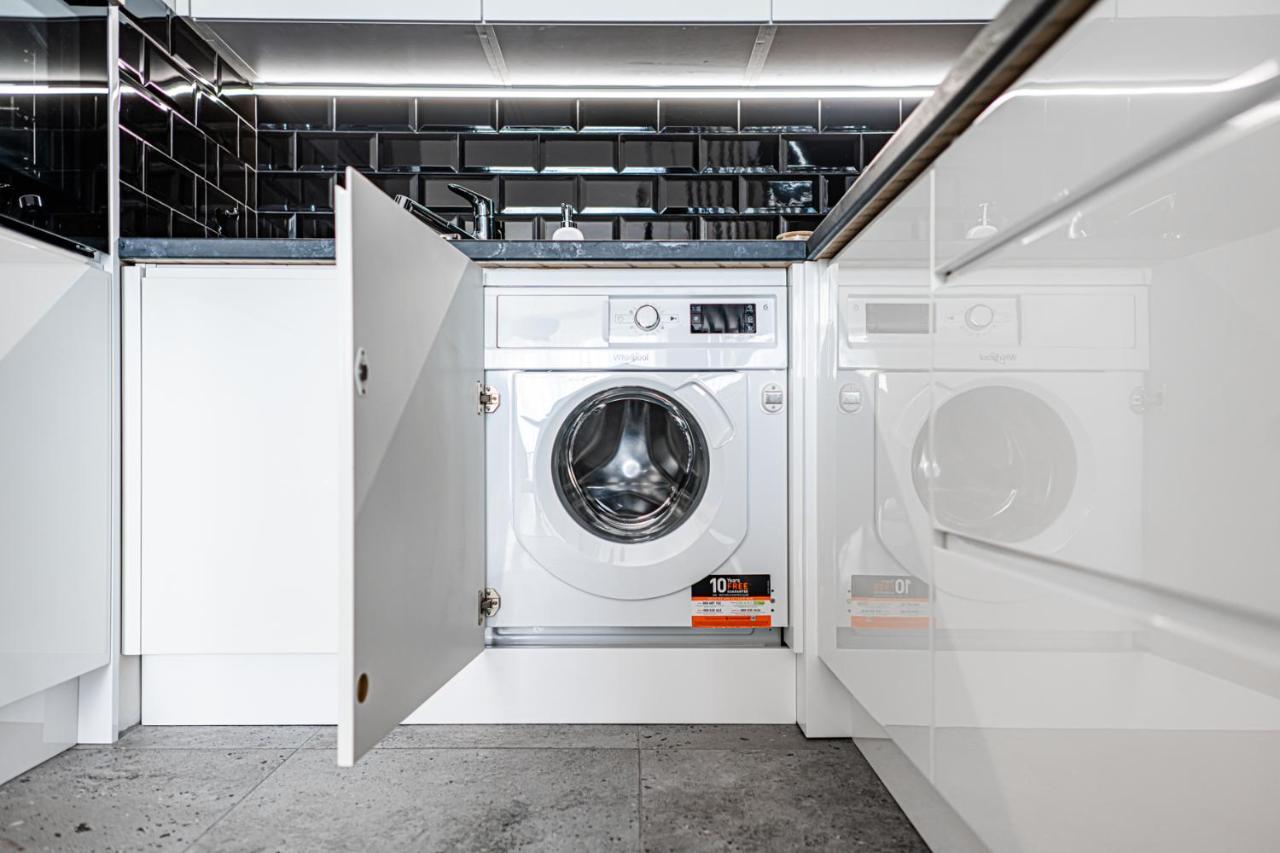 Apartment 24H With Free Garage And Ac Jagielly 5 弗罗茨瓦夫 外观 照片